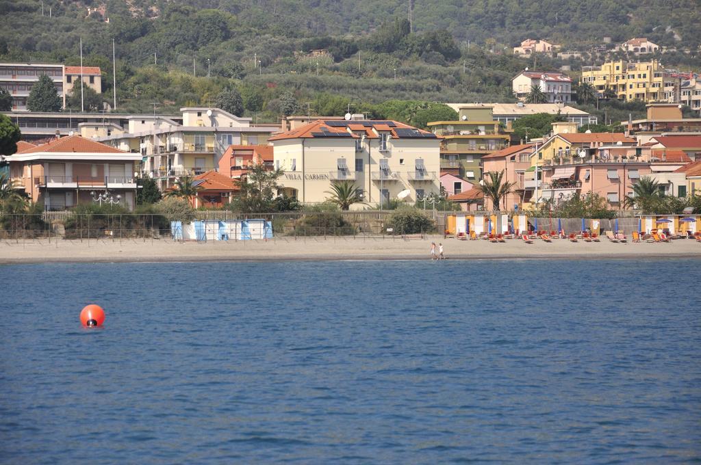 Residence Villa Carmen Fronte Mare A 50 Mt Pietra Ligure Ngoại thất bức ảnh
