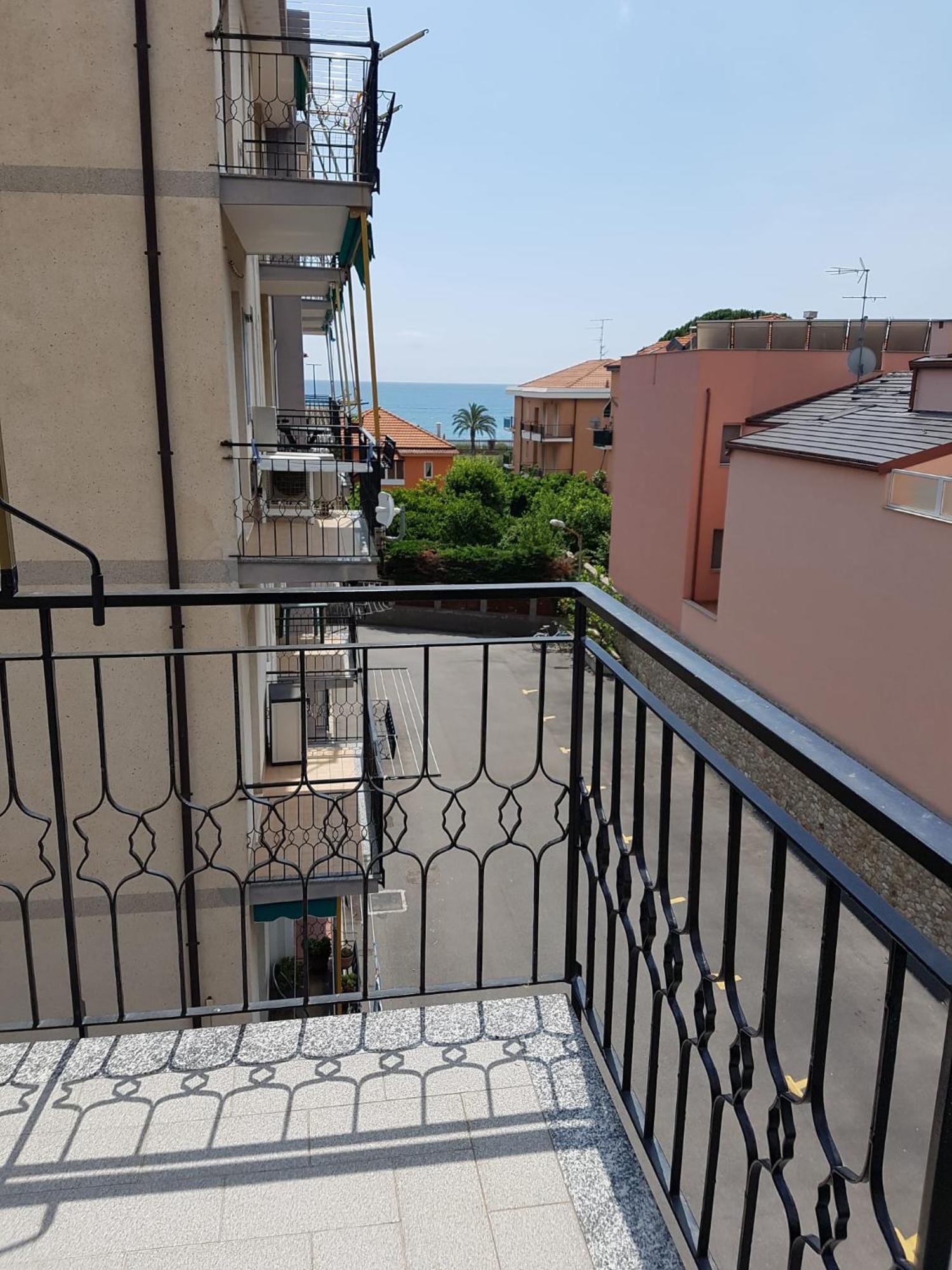 Residence Villa Carmen Fronte Mare A 50 Mt Pietra Ligure Ngoại thất bức ảnh