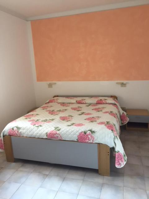 Residence Villa Carmen Fronte Mare A 50 Mt Pietra Ligure Ngoại thất bức ảnh